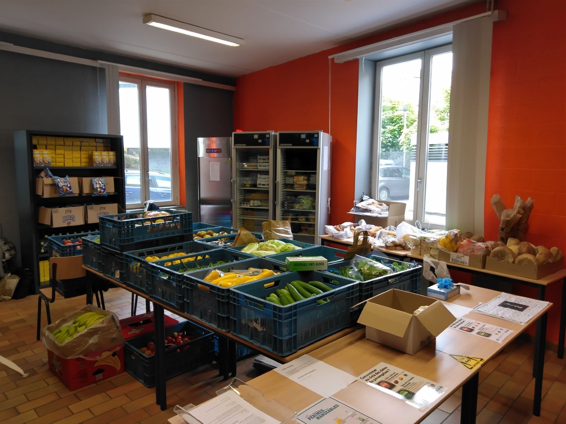 un jour de distribution des paniers alimentaires